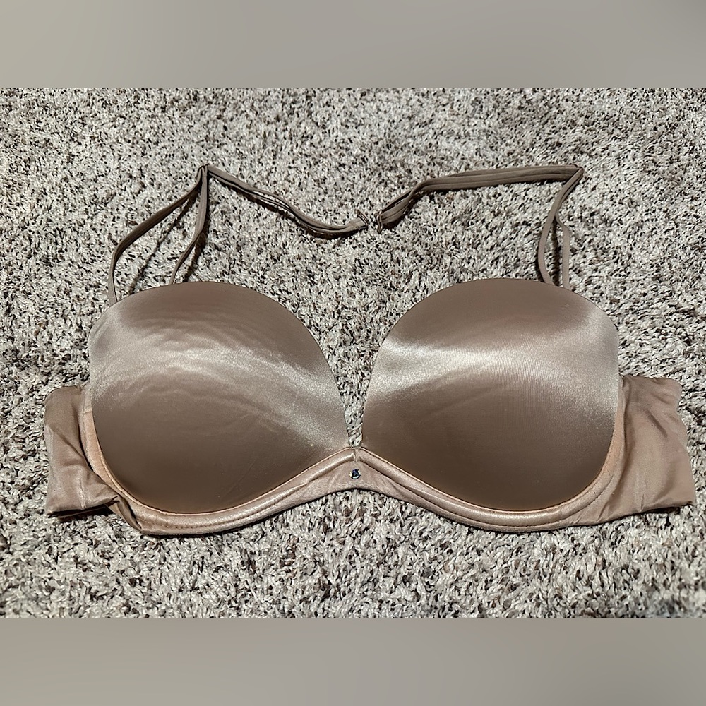 Victoria’s Secret Very Sexy Strapless Nude Bra